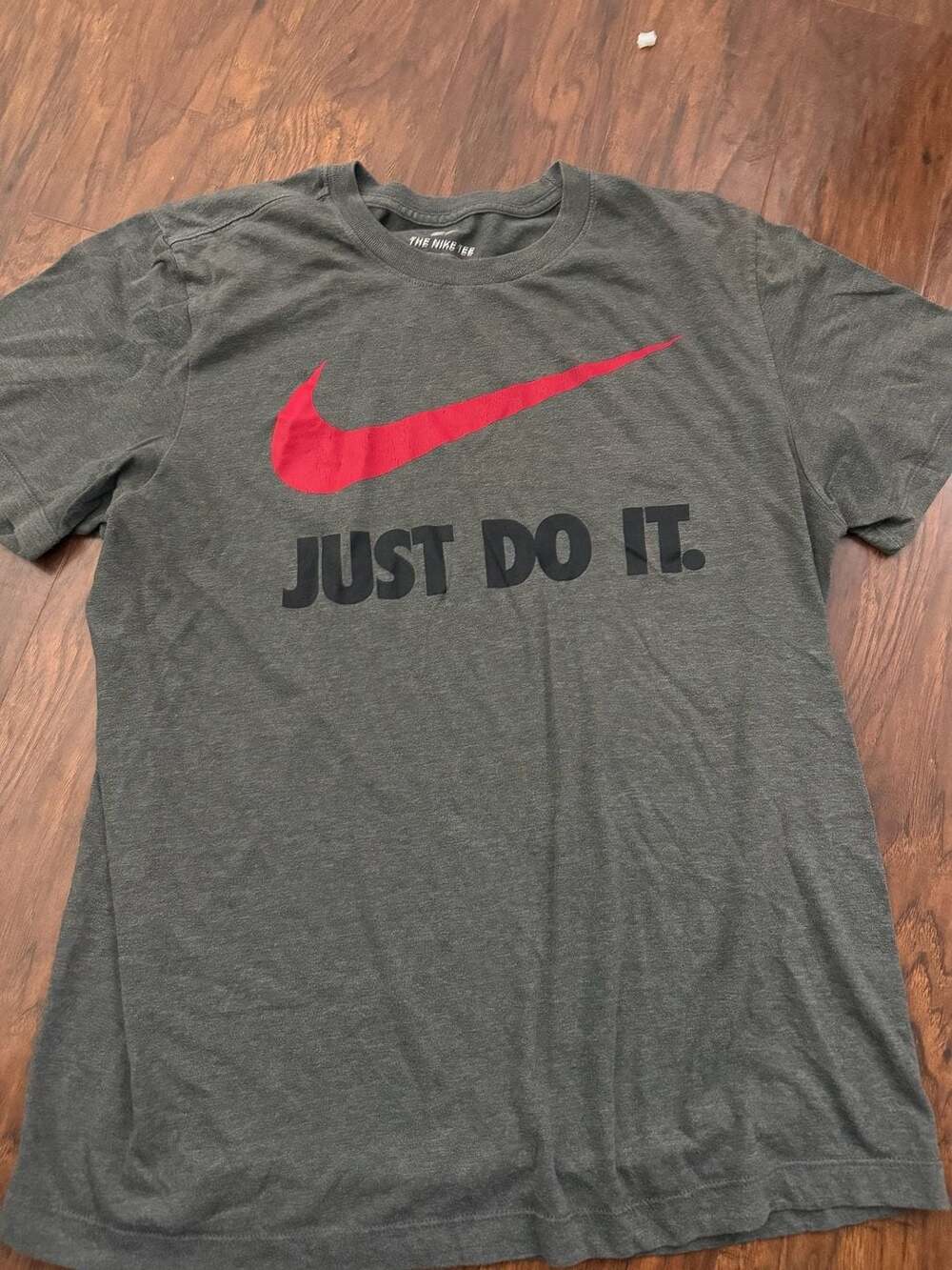 Nike Men's The Nike Tee Just Do It Graphic T-Shirt Dark Gray Medium